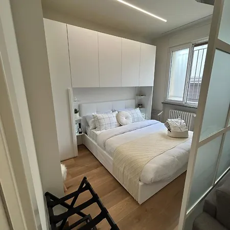 Dei Sogni Moderno Vicino Ospedale E Centro