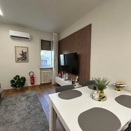 Dei Sogni Moderno Vicino Ospedale E Centro Apartmán *