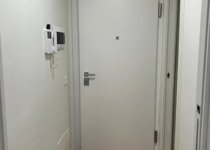 Dei Sogni Moderno Vicino Ospedale E Centro * ノヴァーラ